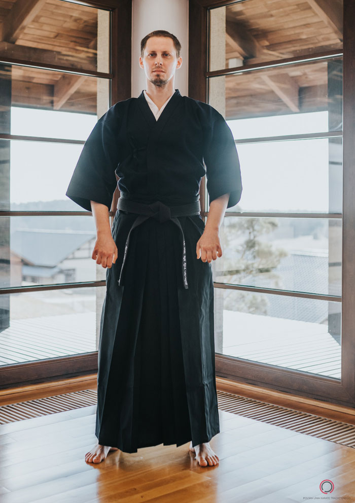 Instruktor Klubu Karate Shotokan AGATSU Kielce w Dojo Stara Wieś 2020